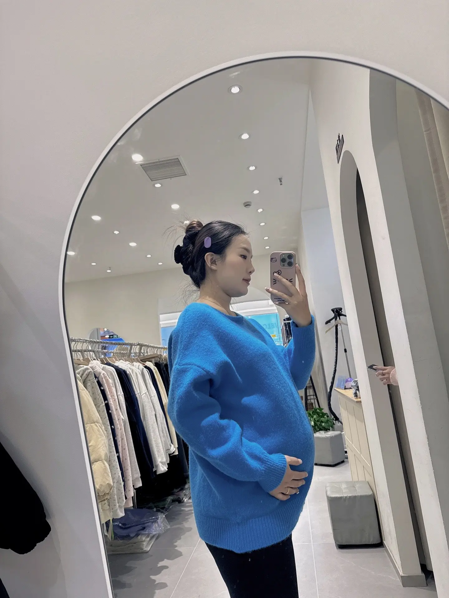 快乐和肚子一起长大。