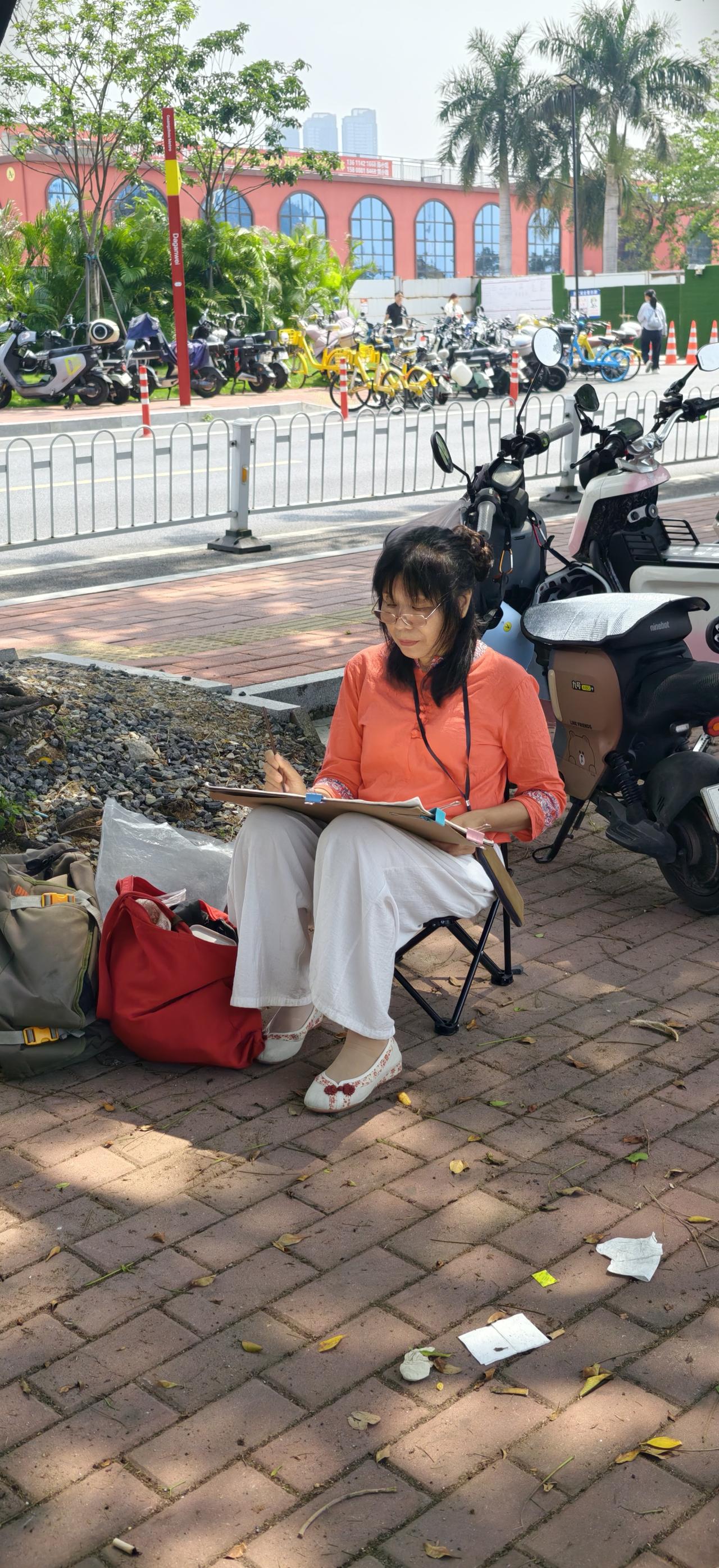 晒出你的本地生活大干围江边写生活动江边休闲地