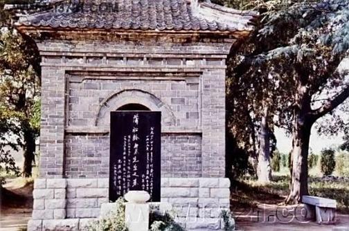 1966年，一群红卫兵打着“打倒鬼神论”的口号挖了蒲松龄的墓！打开棺椁后，发现棺