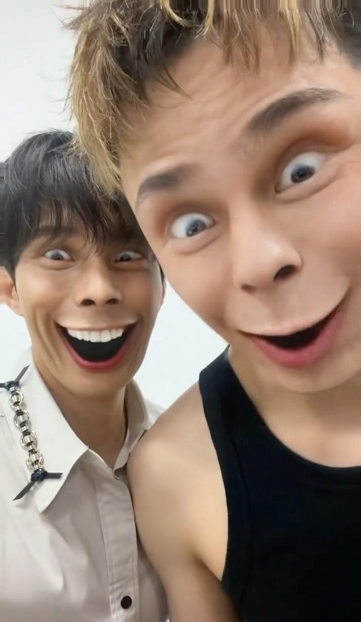 vernon如此震惊哈哈哈哈哈哈 ​​​