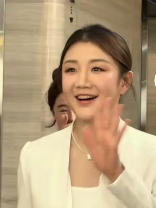 复刻上届对决！陈梦王曼昱今晚交锋，新老巅峰战能否改写结局？
 当全运会乒乓球赛场