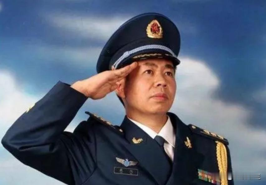 “中国人始终在纠结是谁开的第一枪！就算日本人把首都占领了，我们还在纠结这样一件毫