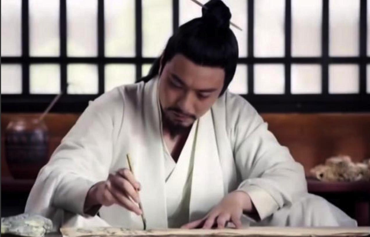 司马昭的长史吕巽，灌醉弟媳徐氏后，做了玷污之事，怕丑事败露，反过来诬告弟弟吕安不