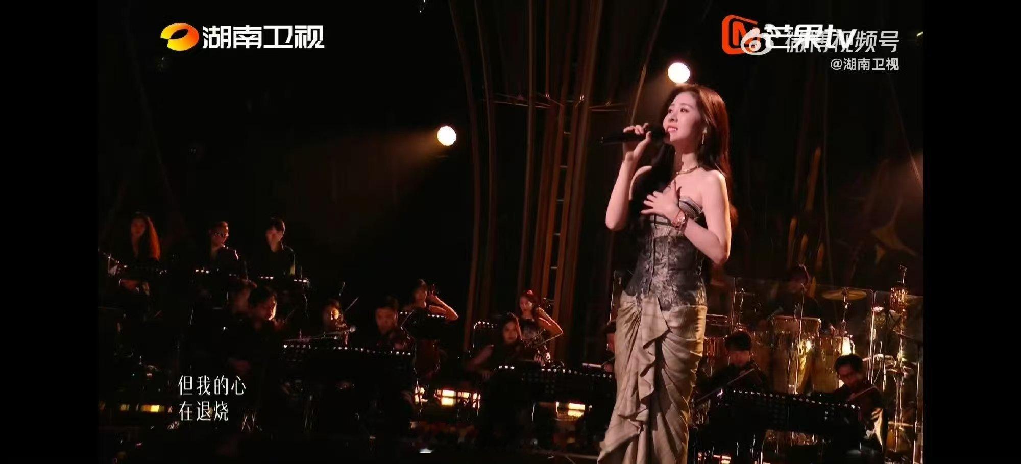 歌手直播张碧晨把苦的那一面彻底释放歌手2026 心酸无奈融于歌声之中，张碧晨带着