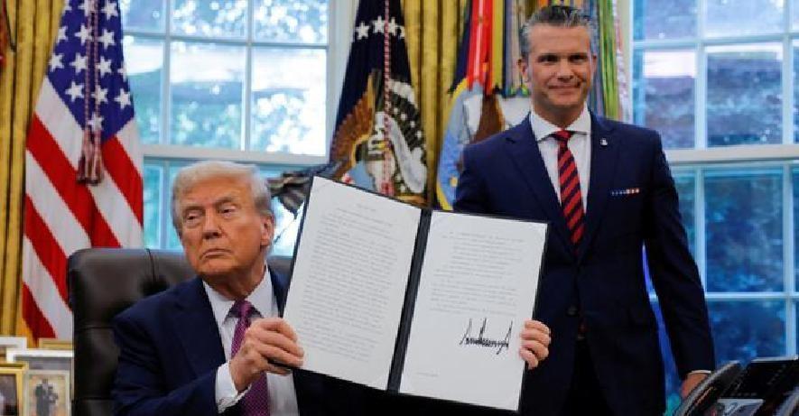 美国防部长亲口下令“不留一个活口”，特朗普打电话要求马杜罗辞职
“不留一个活口”