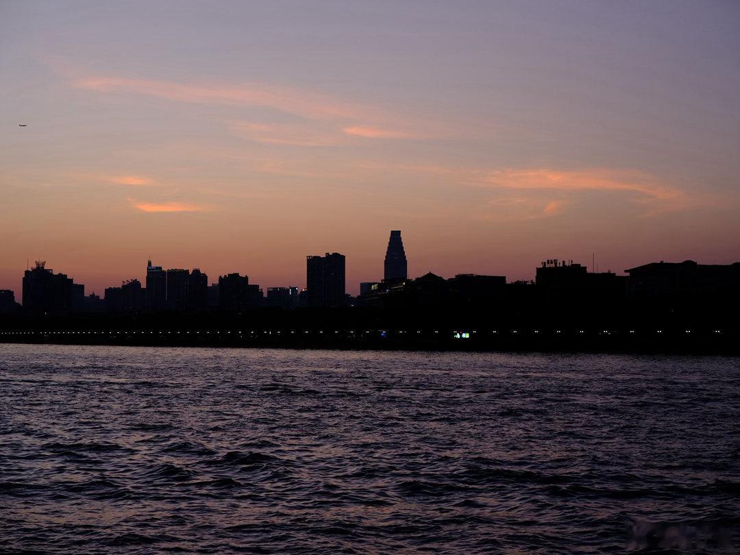奉上每一个优雅的蓝调之夜风景摄影蓝调夜色 广州珠江新城  富士GF80 1.7 