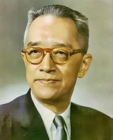 1948年，有关方面向胡适发出最后通牒，承诺如果他愿意留在大陆，可以继续让他担任