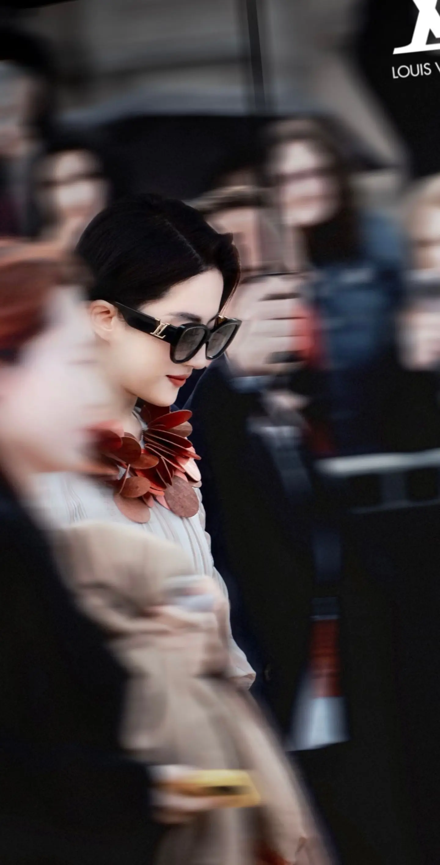 专业拍摄上线。