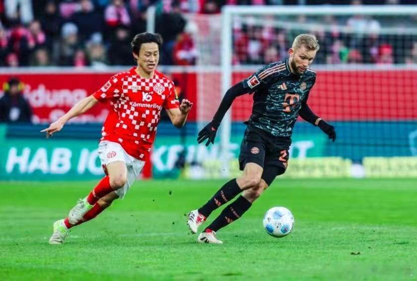美因茨2-1拜仁周中欧冠，总身价9.4亿的拜仁客场5-1大胜顿涅茨克矿工，加上上