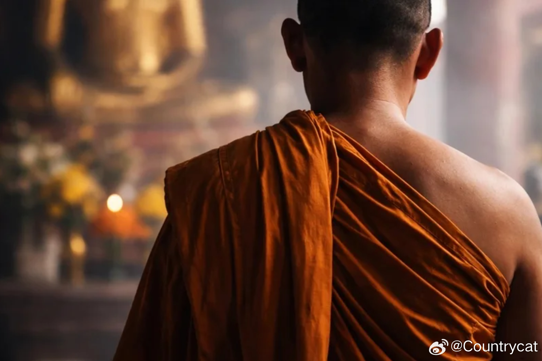 泰国一寺庙曝丑闻：僧人以“做法事”为名诱骗老人，涉嫌性侵并以“圣物”行骗海外新鲜