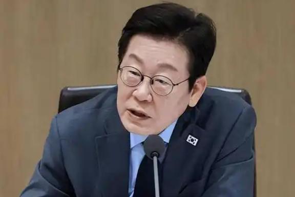刚刚，
中国外交部发表严正声明！
6月9日，针对韩国三名国会议员窜台，中国外交部