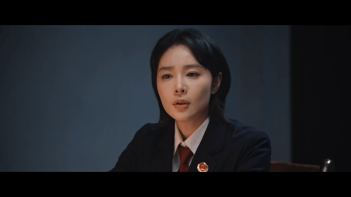 高叶再演检察官权威到没边了高叶这次的选角也是没谁了，太会选择了，姐姐就适合这个赛
