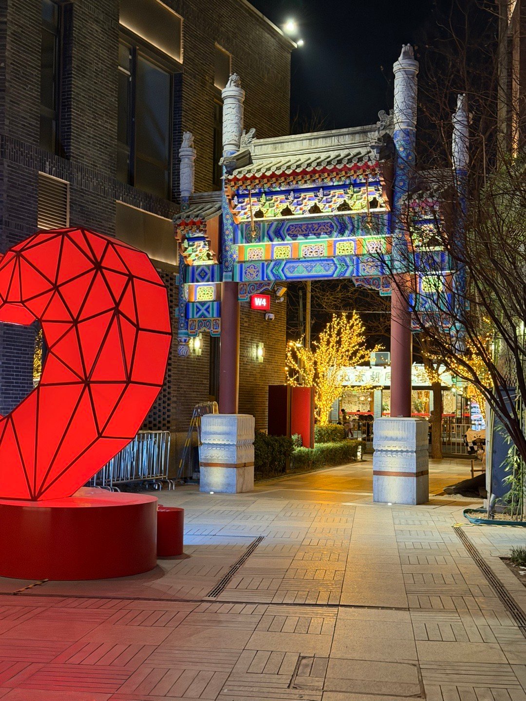 晚上不堵车，顺义村民进城购物，单程30km，40分钟全程辅助驾驶，爽歪歪。回家刚