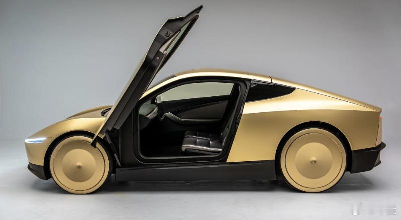 马斯克：无人车和机器人初期生产会很慢马斯克在推特上回复一则帖子时提到，Cyber