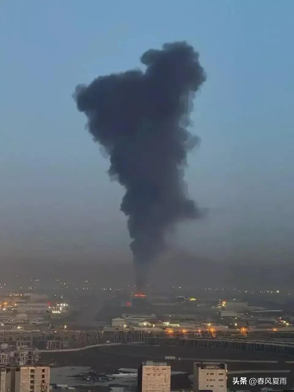 当地时间3月22日晚，特朗普在个人平台“真实社交”上，毫无遮掩地放出完整狠话：“