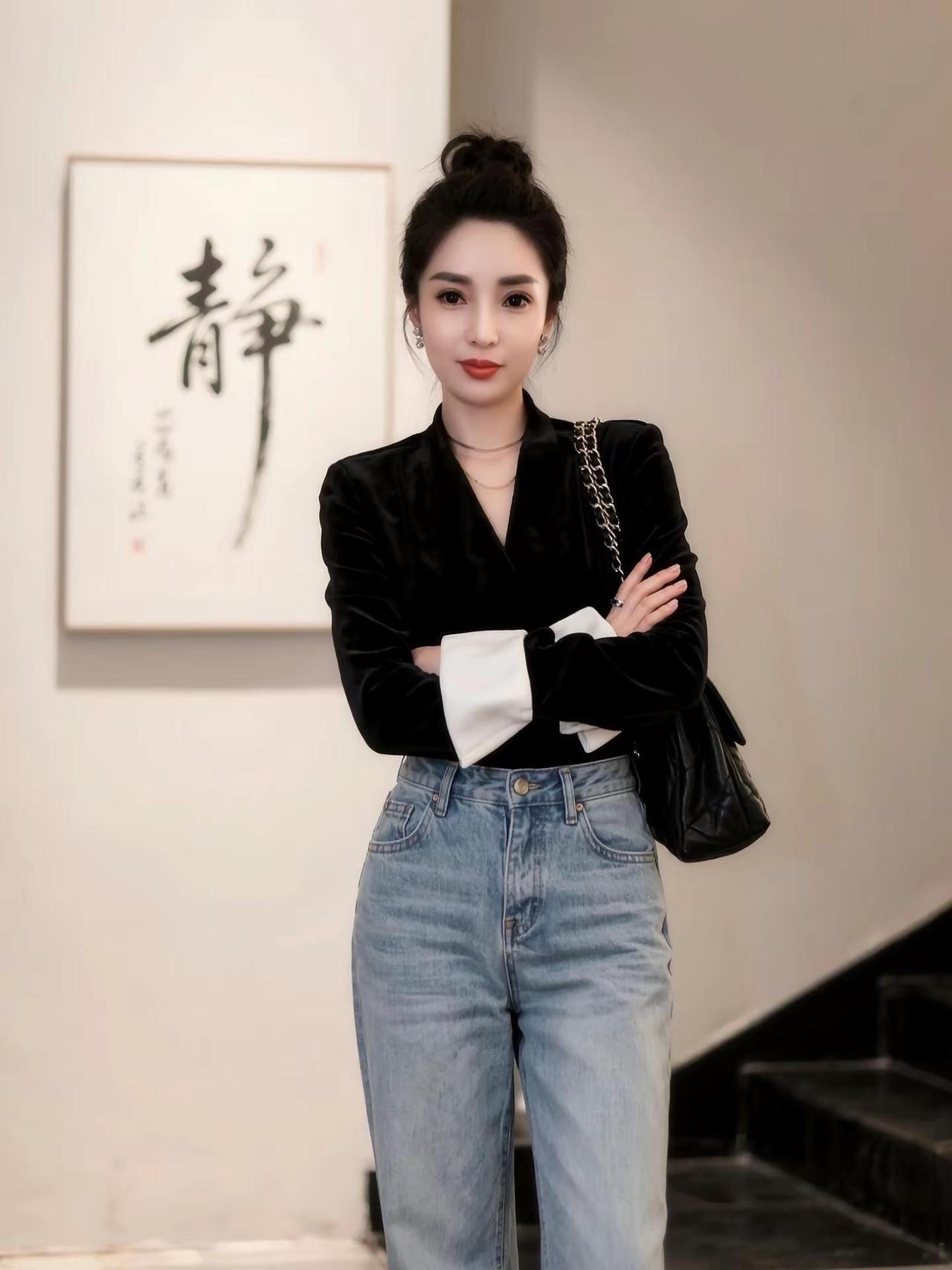 今天也要用喜欢的穿搭，把平凡日子过成诗。