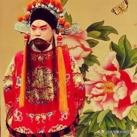 但是，如果因为婚外情产生了打架、辱骂、斗殴、敲诈勒索等刑事责任，可以报警。警察肯