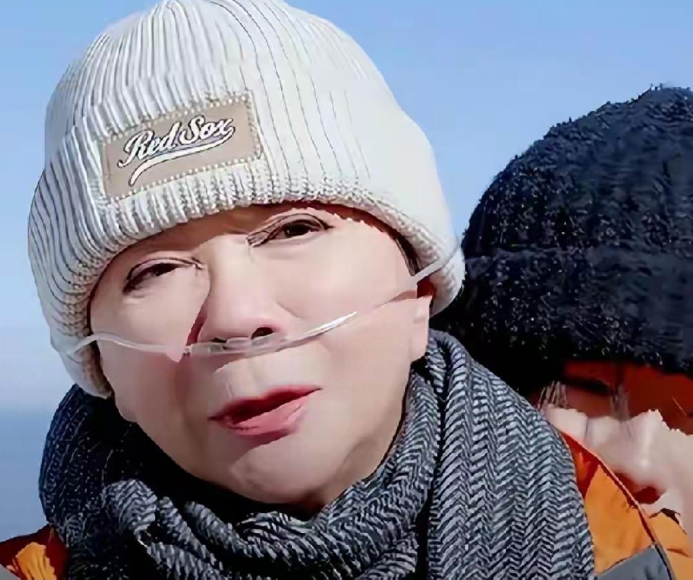 身价千万，钱再多有什么用，也不如一副好身体重要。 
早在几年前录节目期间，蔡明就