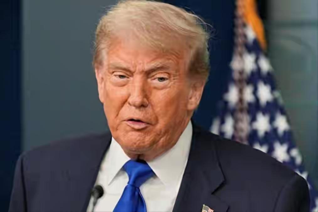 不打伊朗了，特朗普又变脸，美军调转枪口，这个国家将沦为新目标