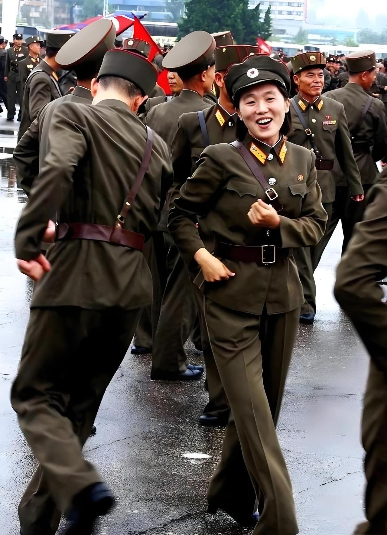 朝鲜现役军人有约130万，位居全球第四，靠什么养这么多士兵呢？
   
在全球都