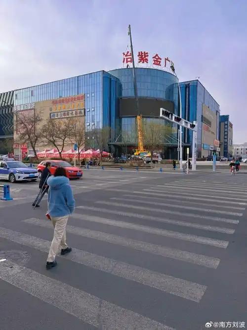 美好的公寓，那简直就是人才的港湾。之前我住过一个公寓，周边配套超齐全，便利店、健