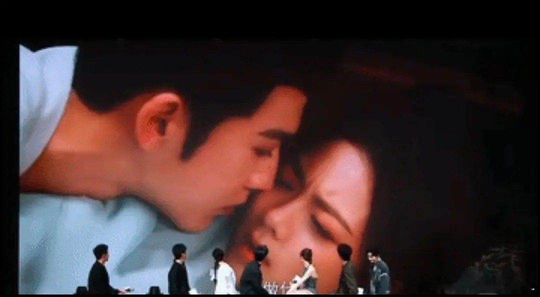 这难道就是会演戏和不会演戏的区别吗 ​​​