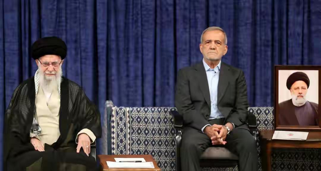 哈梅内伊安排好了“身后事”，伊朗总统大权旁落后靠边站