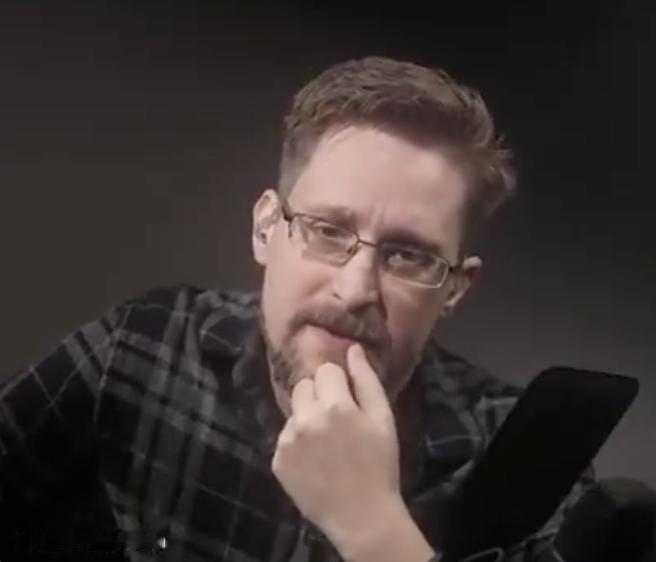 爱德华·斯诺登 (Edward Snowden) 呼吁监禁萨姆·奥尔特曼 (Sa