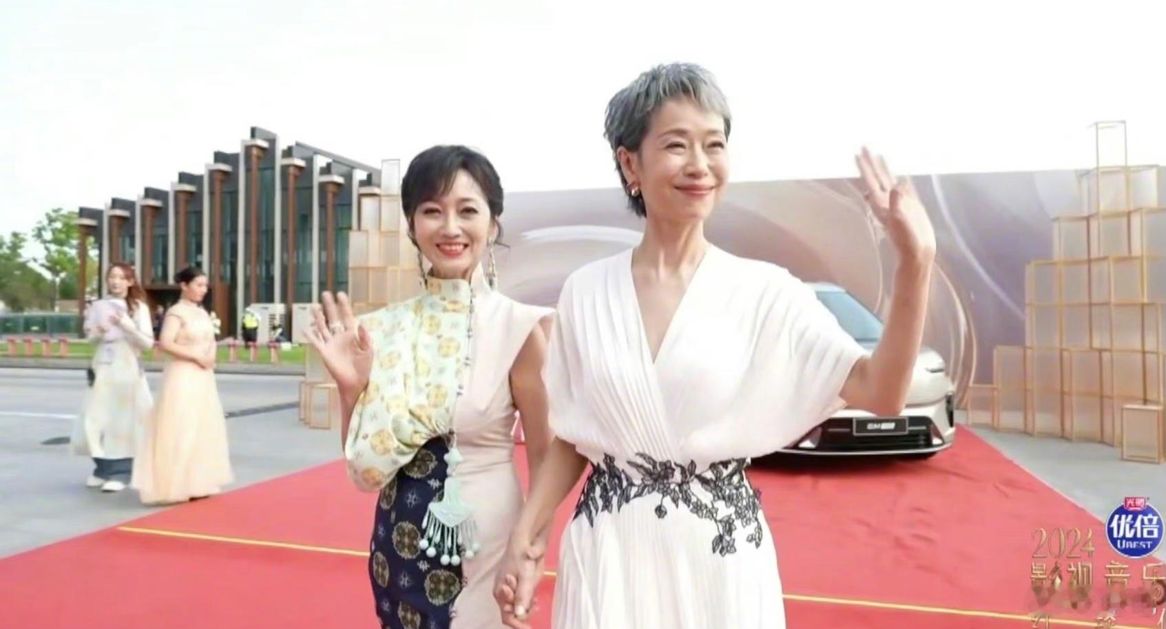 #白蛇浮生片尾曲千年等一回MV##赵雅芝叶童为白蛇浮生唱千年等一回#救命！看到赵