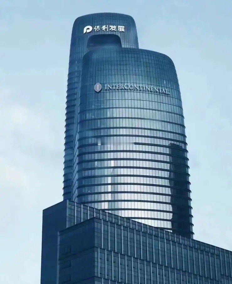 2015年，保利地产销售额300亿元；2016年，保利地产销售额1548亿元；2