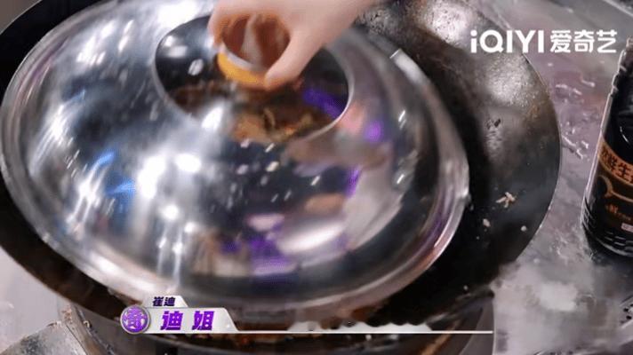 王祖蓝以后能陪李亚男吃羊了天才厨人一道羊肉打通王祖蓝多年的饮食心结，他没有只顾着