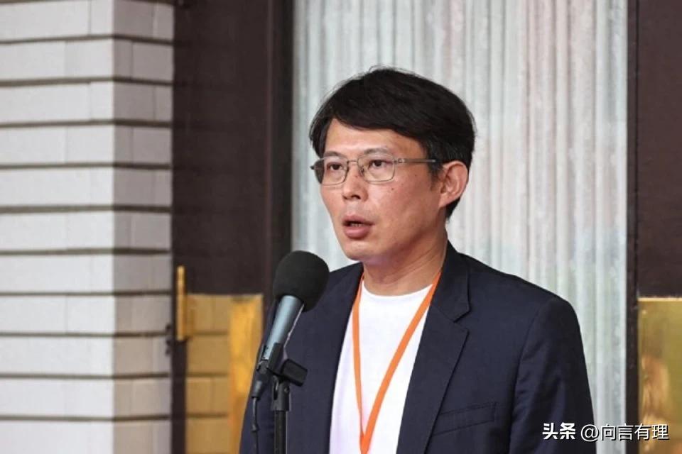 黄国昌怒揭800页黑幕，柯文哲却要“超越仇恨”？

民众党主席黄国昌今日（3月5