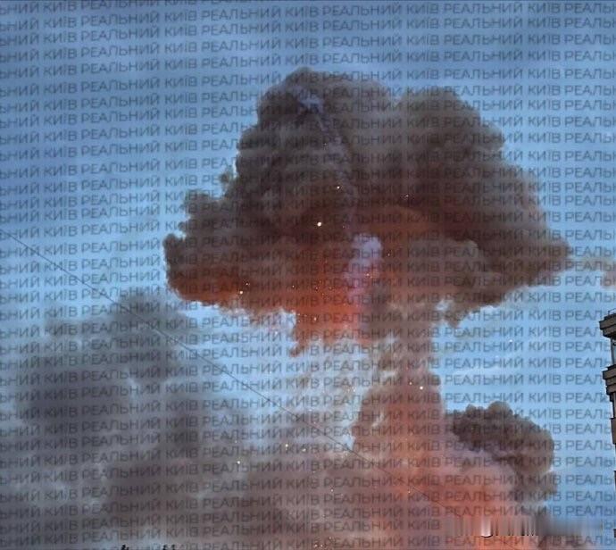 俄罗斯大规模袭击基辅，直接把基辅打成哀悼日。

当地时间7月6日，乌克兰宣布，7