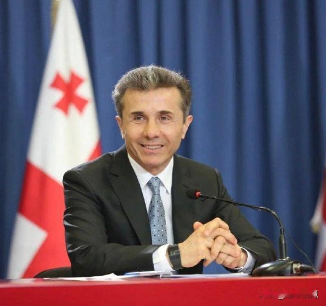 乌克兰制裁格鲁吉亚前总理。跟着西方的节奏，乌克兰政府早几天就谴责了格鲁吉亚科巴希