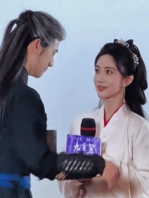  曝昀牵孟绕是真的从《九重紫》到星光大赏三年之约，戏内拉扯戏外默契，就算是营业，