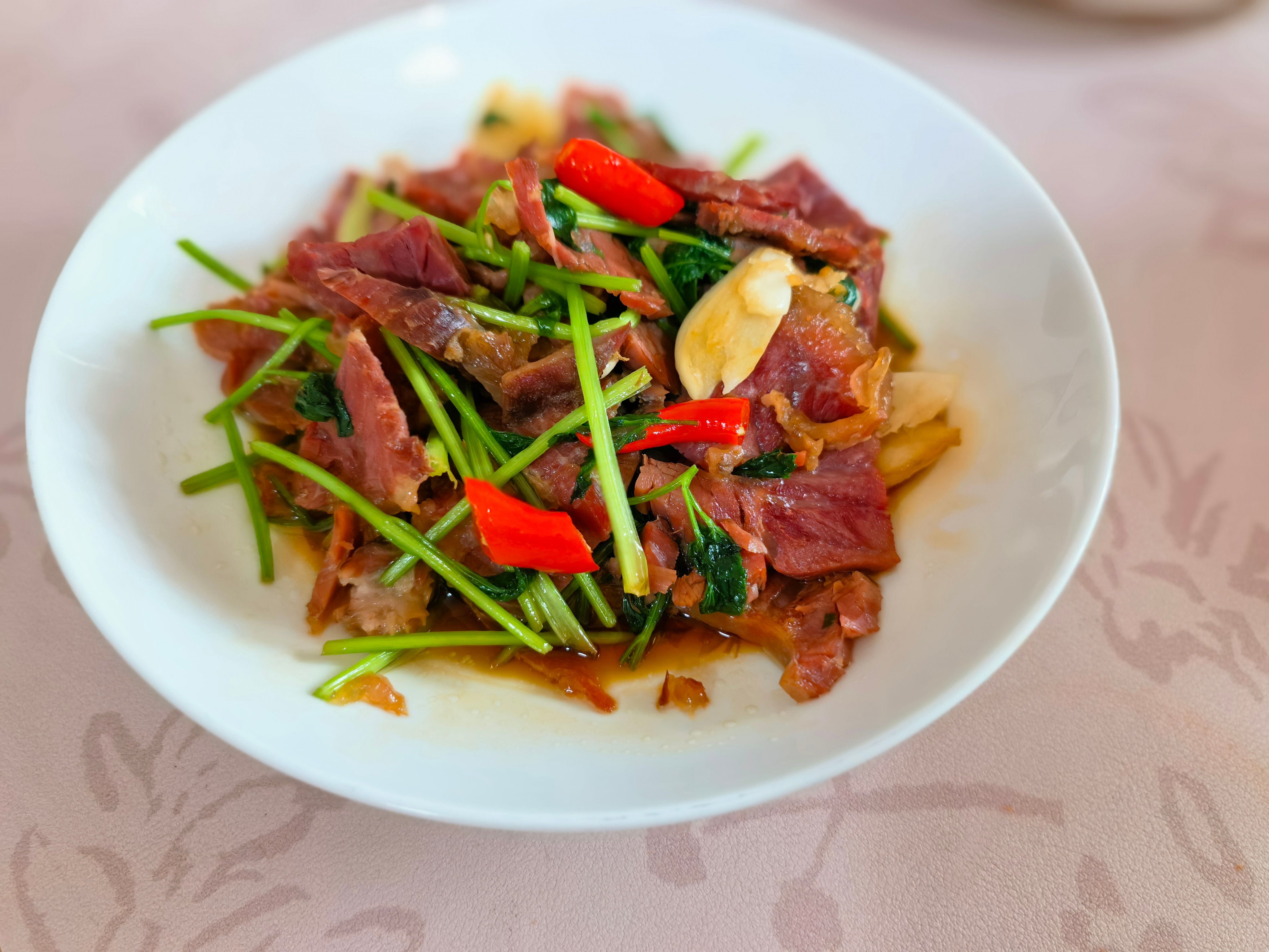 向上选择去能滋养你的地方……(一)很多励志鸡汤和小视频都会告诉女人：拥有苹果时，