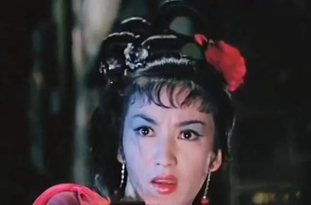 《画皮》这部电影我到现在还是不敢看的，也不想看。
电影导演是鲍方，五个演员选得好