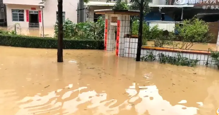 广东一地紧急通知：明天停课，在家勿外出