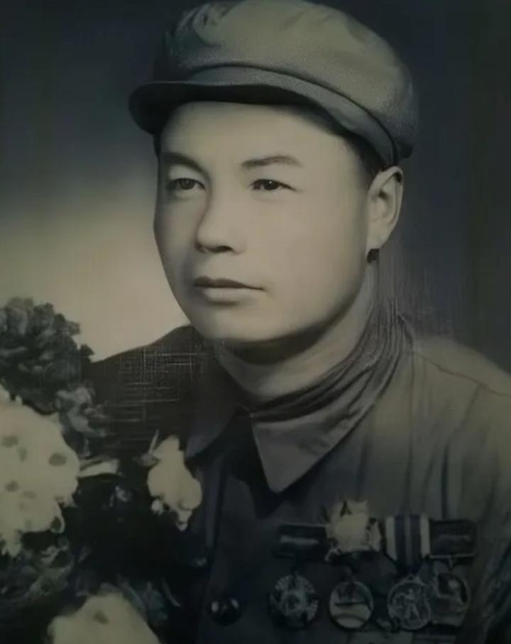 1951年，志愿军在清点战俘时，意外发现，有63名俘虏无人认领。正疑惑时，两个小