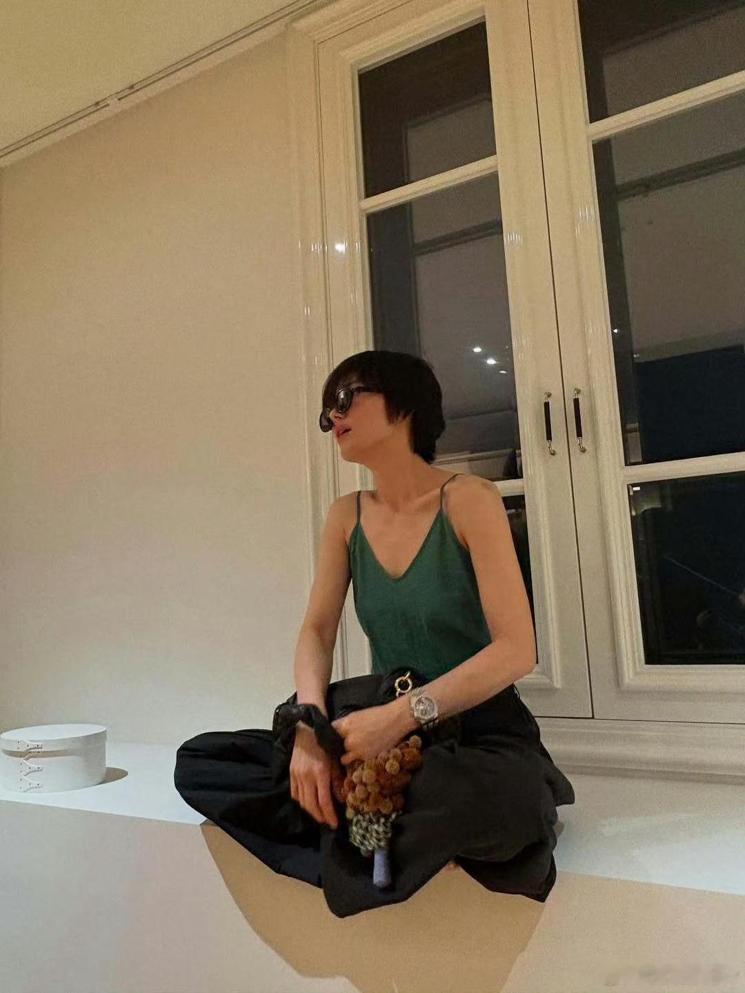 宋慧乔瘦成这样了 宋女士状态真好，中女最好的样子，新作品和新自拍哪一个会先来，我