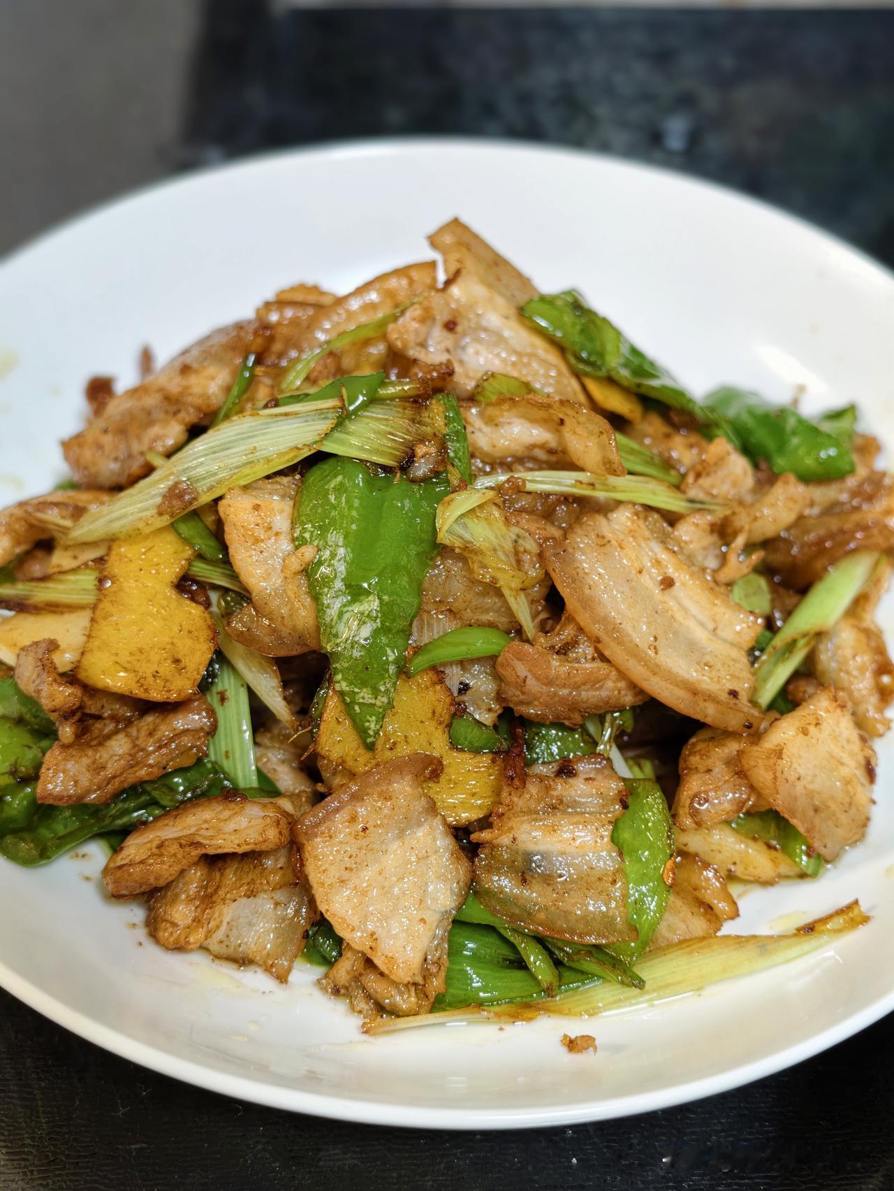 一定要珍惜在大热天给你做饭人，一顿饭下来像蒸桑拿一样…

其实做饭的难度不在于烹