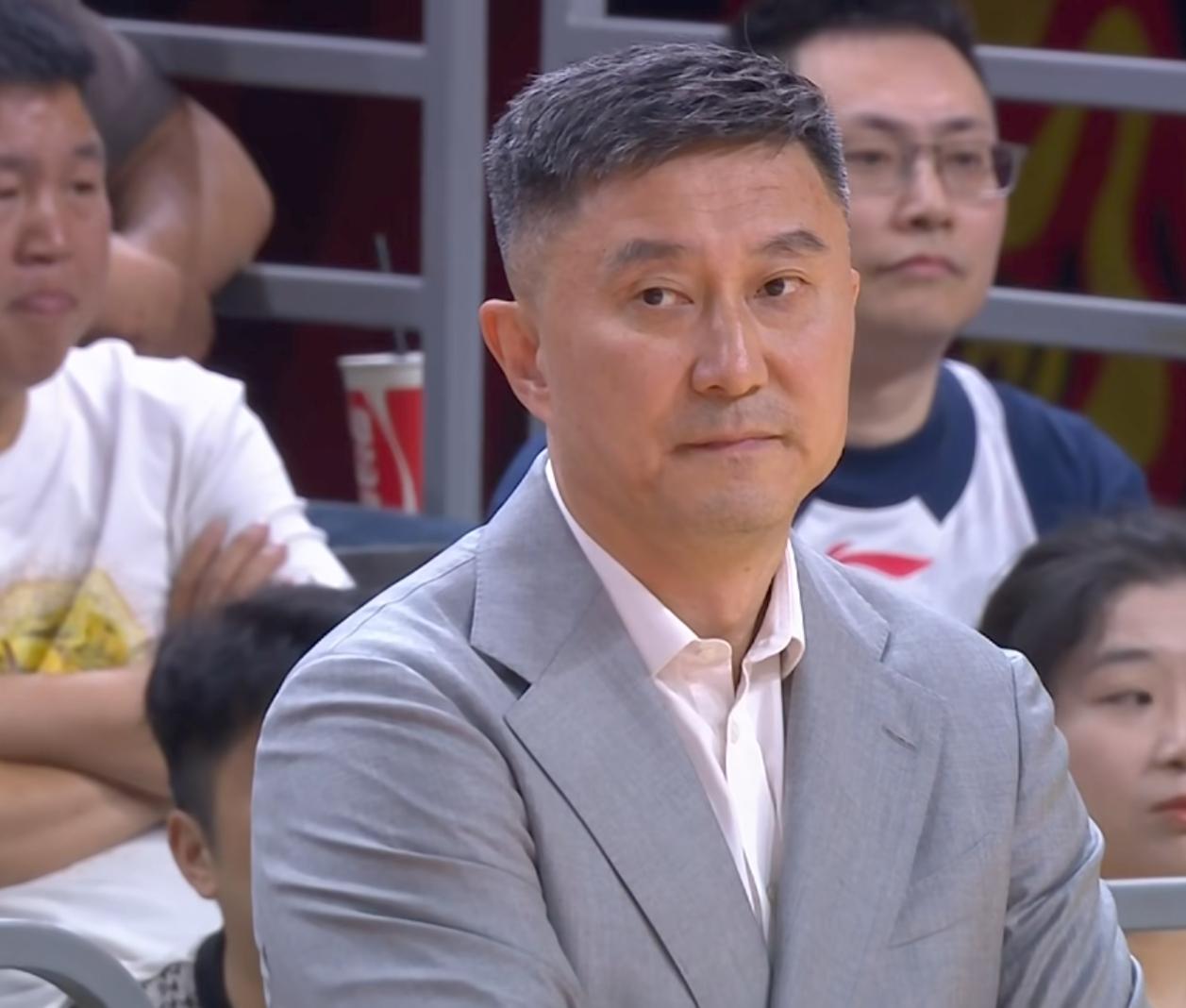 今晚过后，可以说宏远冠军梦结束，也宣告本赛季可以结束了！唯一有悬念的是能否偷鸡一