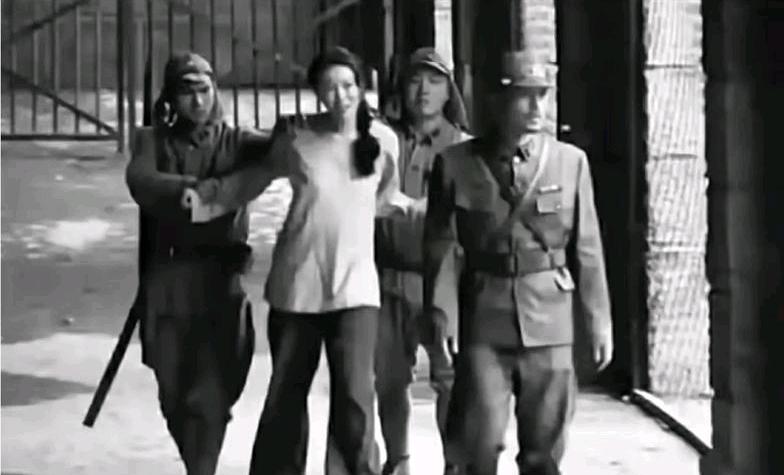 妻子被日军折磨致死，他活捉日本军官后，当着他的面以牙还牙。
刘书旺，山东乐陵人，