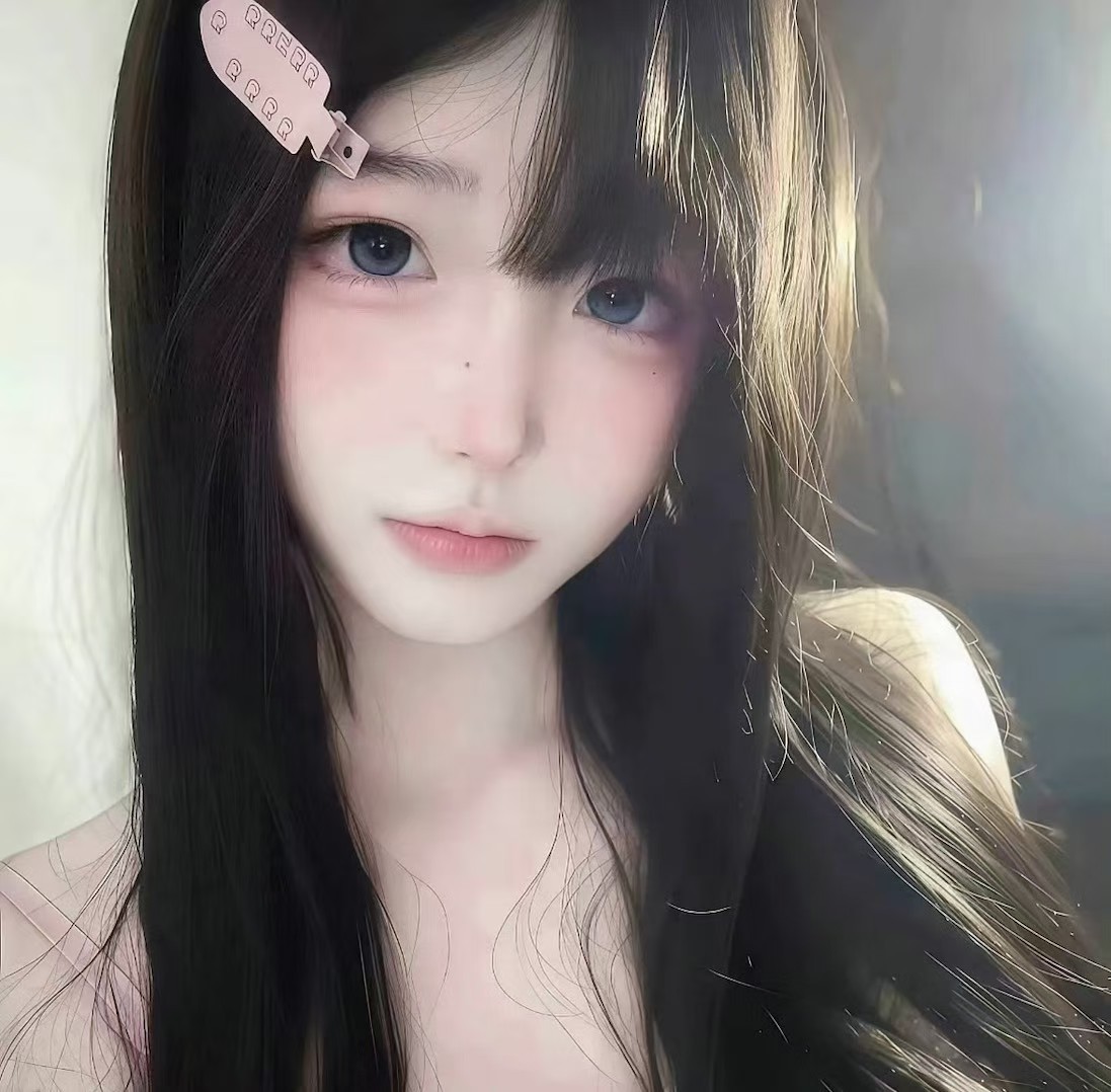 𝑾𝒆𝑪𝒉𝒂𝒕女生头像｜一辈子不见面是最好的和解. 