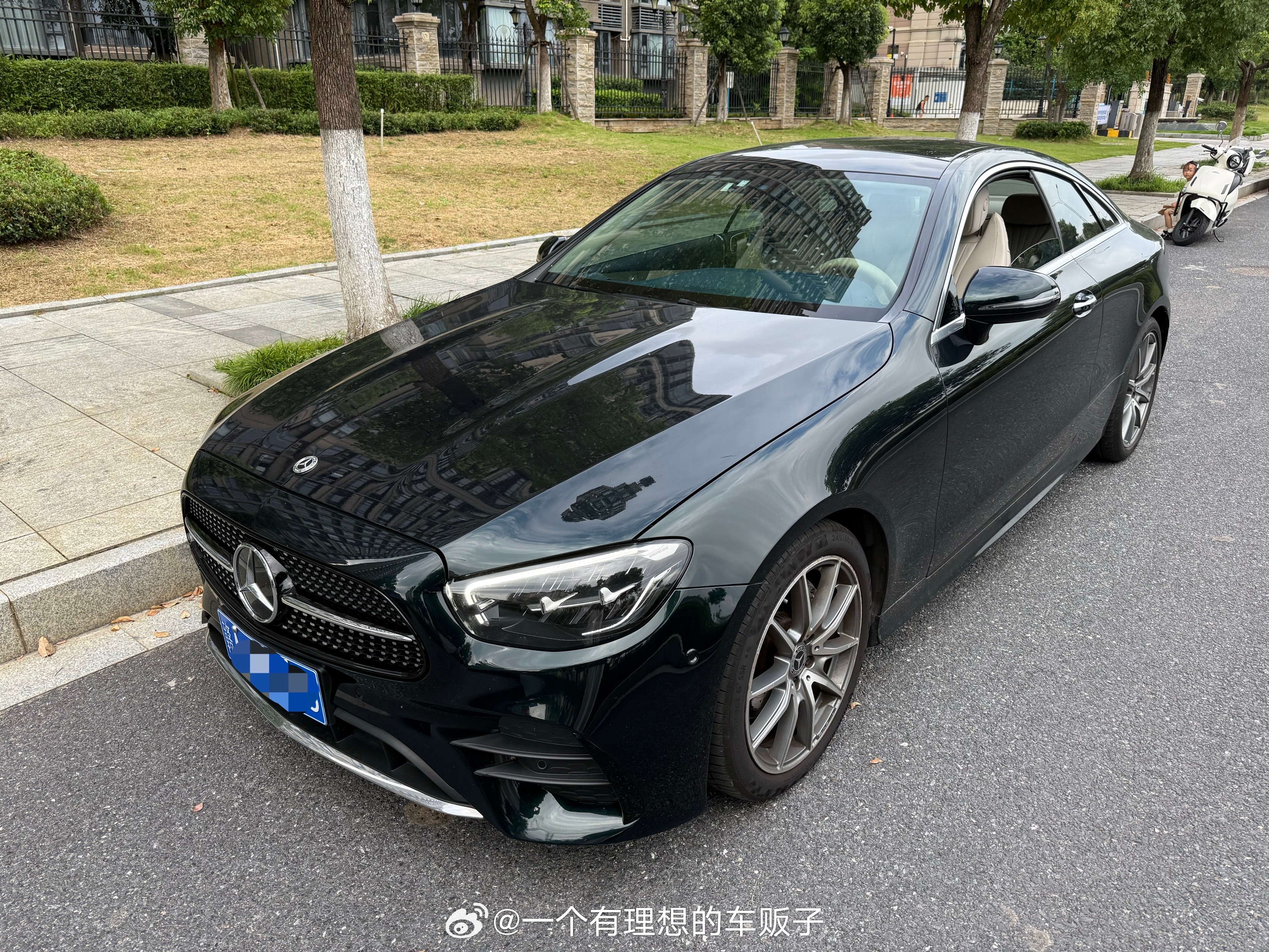 23年奔驰 E260 coupe原版原漆、5.7万公里。小姐姐一手车 
