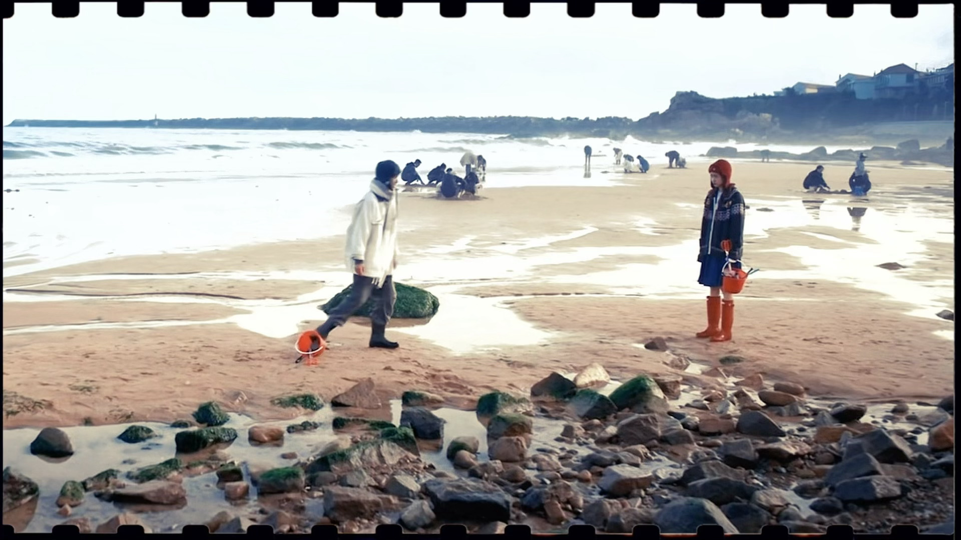 -定晴信武 🌊🐚除夕前在海边留下了美好回忆🎞️电视剧耀眼