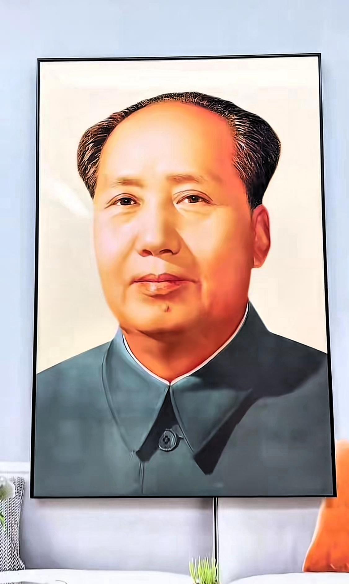 毛泽东思想永远是中国人民的精神支柱
毛主席的形象已经刻在一代又一代中国人的骨子里