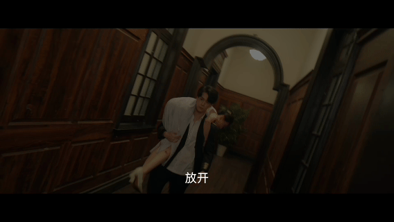 春霆念未央开播张婉莹首部女主剧开播这剧的民国美学真的绝了，服化道精致到发光，画面