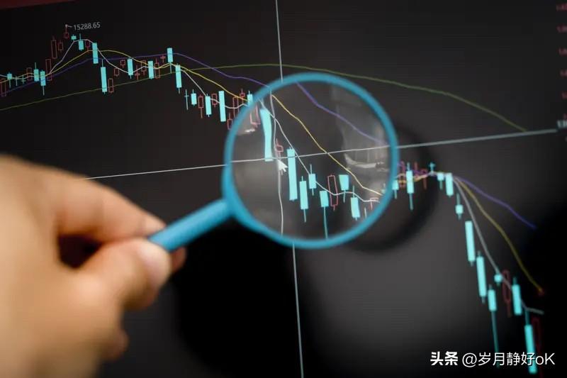 1. 指数层面：不用恐慌割肉，大盘没有系统性大跌基础，低开往往是情绪挖坑，不是新