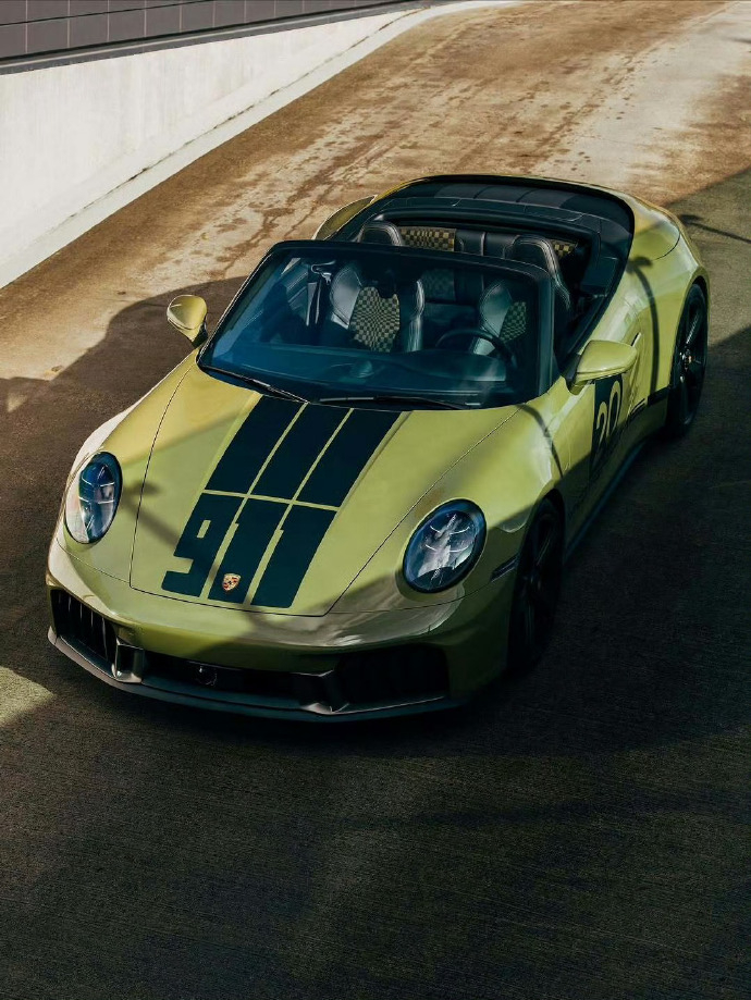 保时捷Heritage Design系列第三款力作911 Spirit 70，“